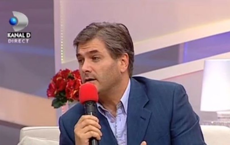PREMIERĂ! MIRCEA RADU ŞI-A ARĂTAT BĂIEŢELUL LA TV! CÂT DE SCUMP ESTE! | FOTO