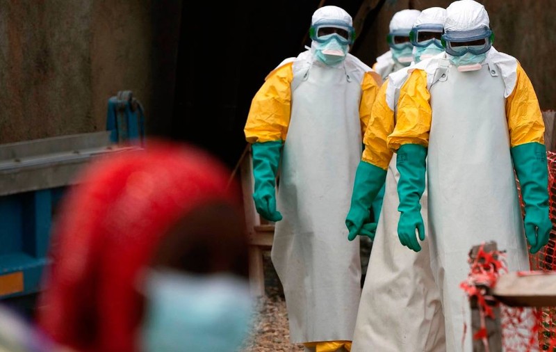 Suspiciune de infectare cu virusul Ebola în Italia: Doi pacienți au fost izolați la Milano