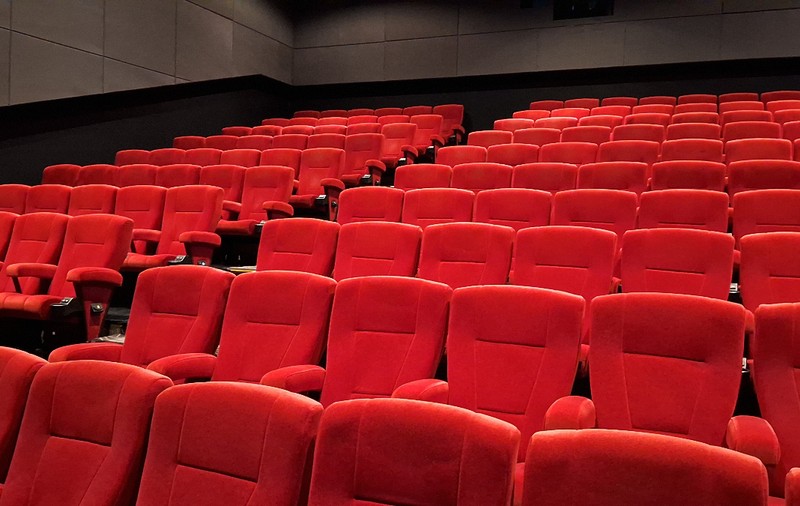 Un cinematograf celebru din Paris se închide temporar după ce spectatorii au fost mușcați de ploșnițe