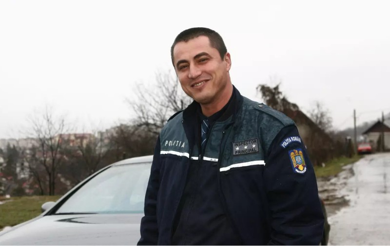 Cristian Cioacă, în tribune la un meci de handbal. Fostul polițist le-a făcut galerie fetelor de la Dacia Mioveni