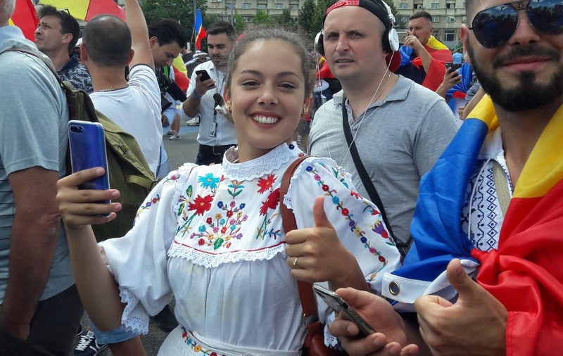 Câţi români s-au născut peste hotare, în ultimii 11 ani. Italia, campioana diasporei româneşti, urmată de Spania