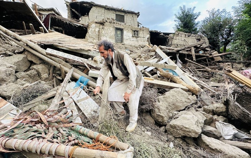Cel puțin 20 de oameni au murit și sute au fost răniți după un cutremur violent în Afganistan: un monument religios din secolul XV, avariat