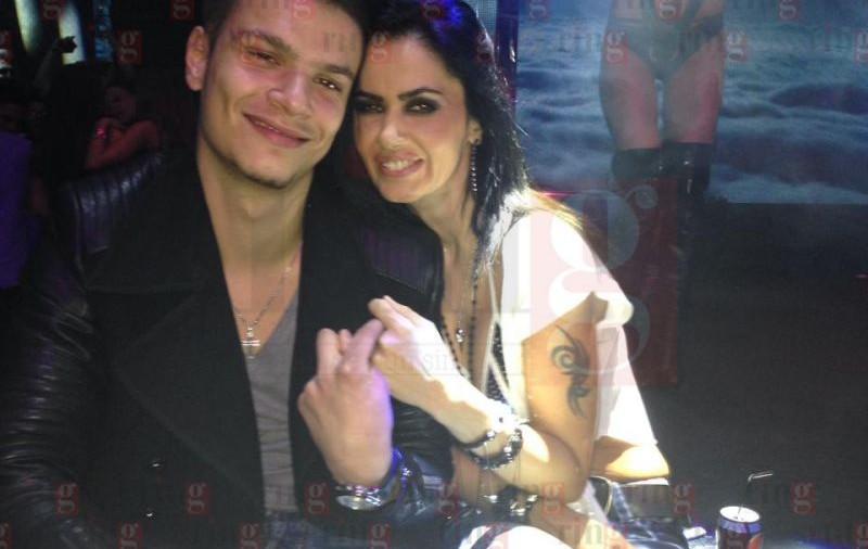 La 41 de ani, Zăvoranca face victime în club! UN BĂRBAT CUNOSCUT s-a dat la ea TOATĂ NOAPTEA