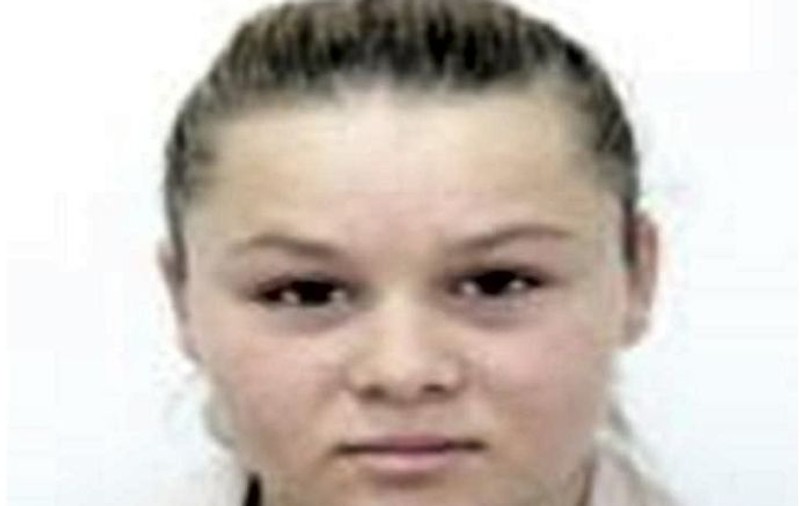 O adolescentă de 15 ani din Ploiești a dispărut și este căutată de Poliție. A fugit de acasă