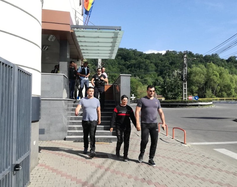 Un bărbat din Bistrița a fost ucis, tranșat și aruncat într-un pârâu. Suspecții de crimă, prinși după aproape un an