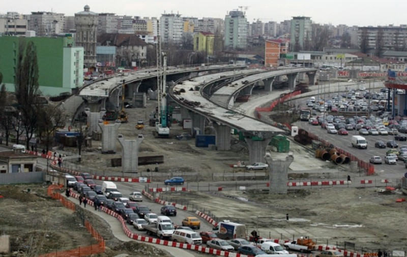 Pasajul Basarab o să fie îmbrăcat în verdeaţă