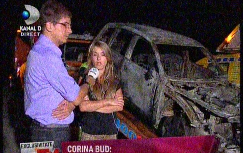 Foto | Uite în ce hal arată maşina Corinei Bud, după ce a ars ca o torţă