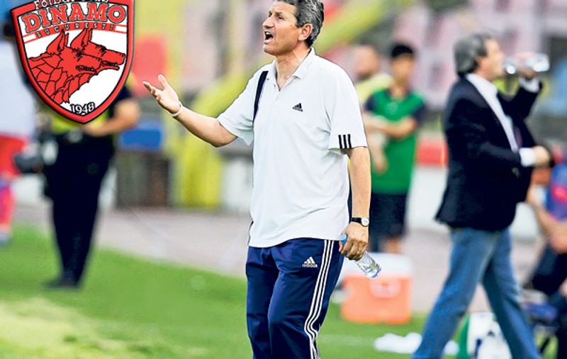 Dinamo angajează azi un antrenor care are probleme cu inima | "Mulţescu: Cui pe cui se scoate!"
