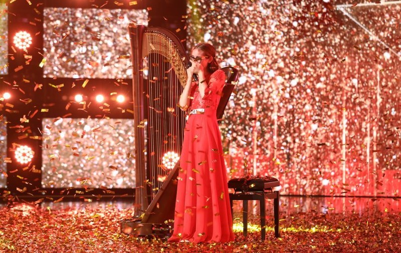 Cine este Daria Batschi-Belega de la „Românii au talent” 2021. Cântă la harpă și a ajuns în finala concursului