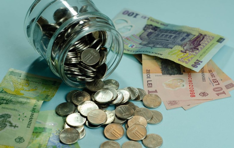 Avertisment de la vârful BNR: deficitul extern al României ar putea rămâne peste 7% din PIB şi în 2026. Unde se rupe modelul nostru de creştere