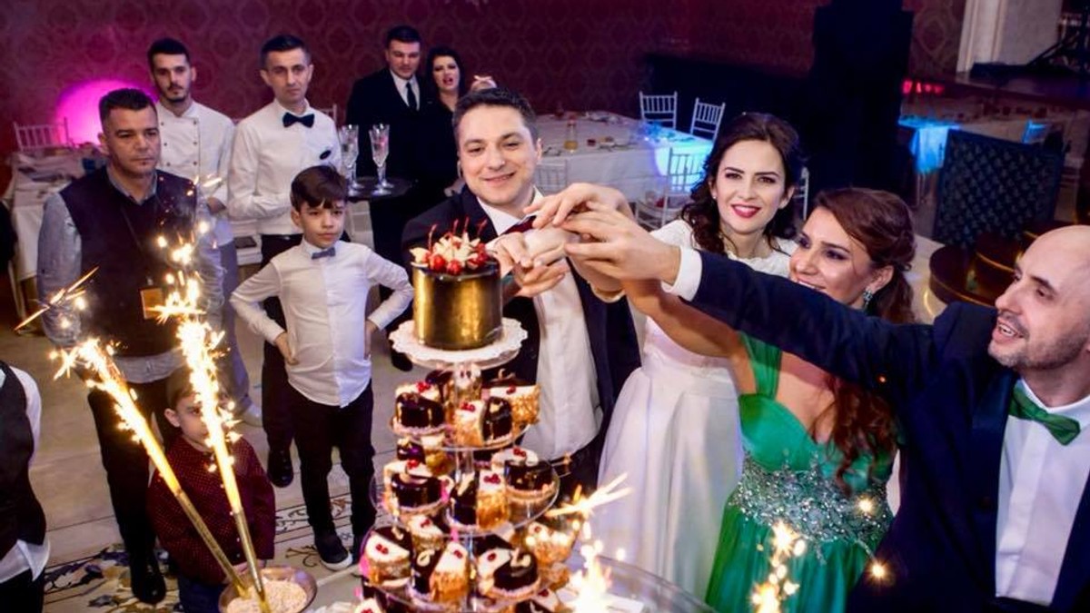 Iulia Zgripcea și Andrei Bărbulescu de la TVR 2 s-au căsătorit