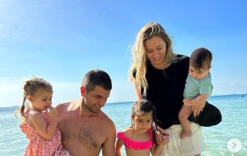 Imagini din vacanța de o lună a Laurei Cosoi cu soțul și cei 3 copii. După Vietnam, au ajuns în Bali: „Sunt recunoscătoare”