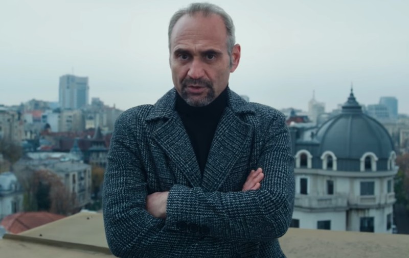 Celentano din Las Fierbinți, mesaj viral despre alegerile prezidențiale din România: „Eu nu plec după fentă”. Ce a zis actorul Adrian Văncică despre Călin Georgescu