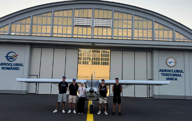 Adolescenții de 16 ani învață să piloteze un avion la Brăila, la Aeroclubul Teritorial Ianca, gratuit: „Am avut emoții la primul zbor”