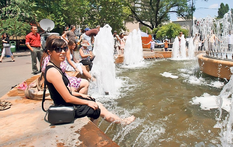 Nu scăpăm de caniculă! Cod Galben prelungit joi şi vineri. Care sunt judeţele afectate