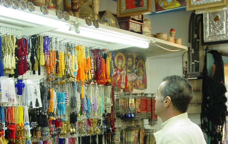 Grecii au vrut să închidă un shop din aeroportul de la Salonic când a ajuns Gigi Becali acolo! / EXCLUSIV