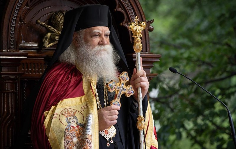 Arhiepiscopul Sucevei, Calinic, transferat cu elicopterul la Iași din cauza unor probleme cardiace