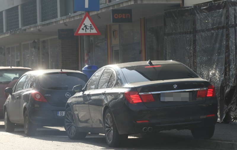 L-am prins pe Vasile Maftei parcând ilegal!