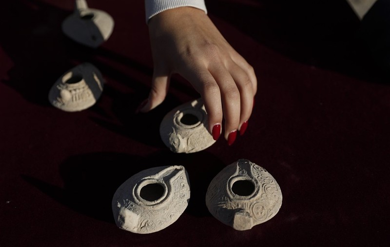 Excavările din mormântul Salomeei au scos la suprafață candele și inscripții ale pelerinilor