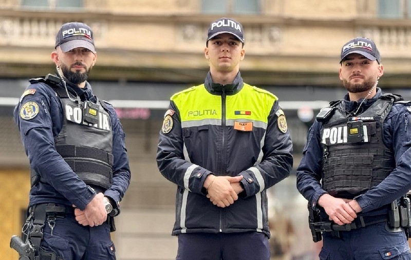 O femeie și nora ei însărcinată au cerut ajutorul polițiștilor, ca să scape de traficul din București: „E în travaliu!”
