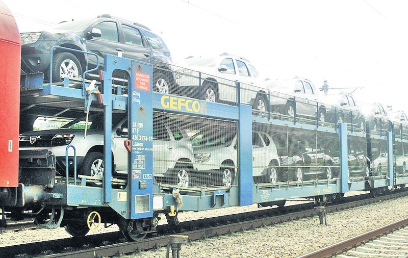 Exportăm maşini şi importăm chimicale