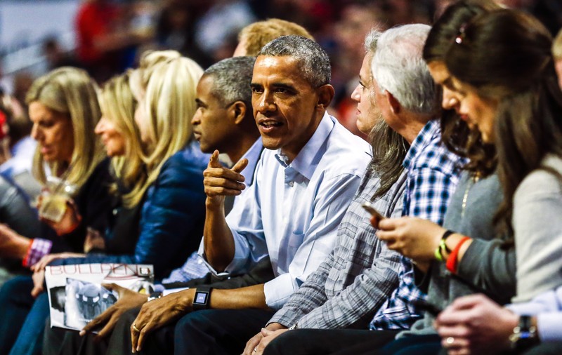 Golden State Warriors a debutat în forță noul sezon din NBA. Barack Obama, lângă Chicago Bulls!