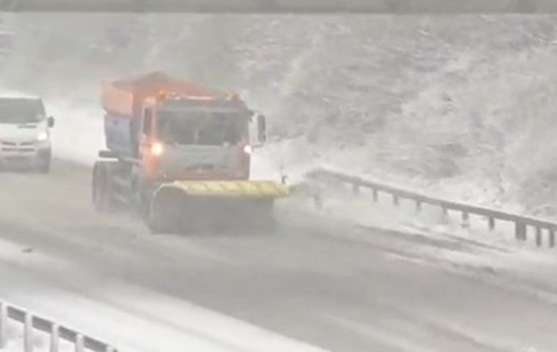 Ninsorile abundente şi viscolul fac ravagii în Europa: cel puţin 10 morţi - VIDEO