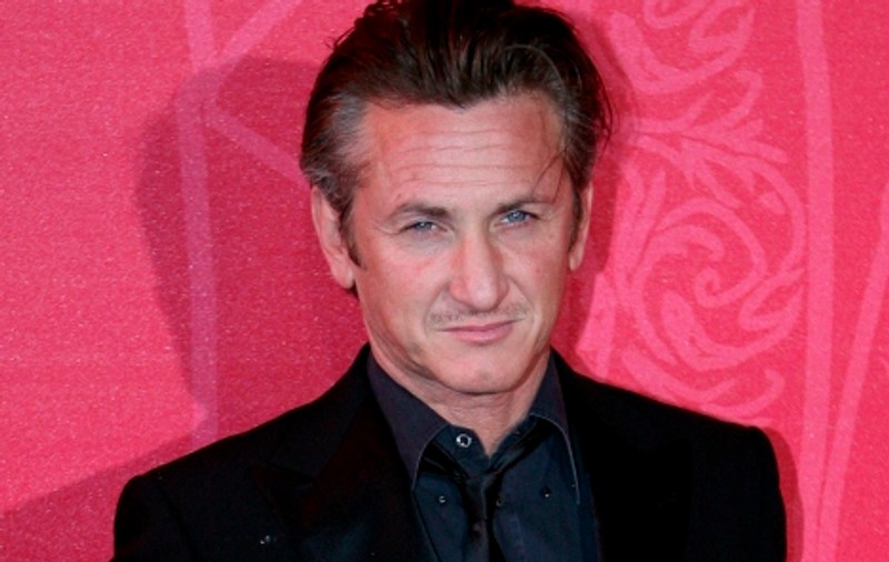Sean Penn vrea să-i ia un interviu lui Fidel Castro