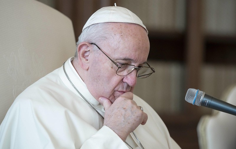 Papa Francisc va fi vaccinat săptămâna viitoare﻿. „O alegere etică. Te joci cu viața ta, dar și cu viața altora”. Medicul său a murit cu COVID