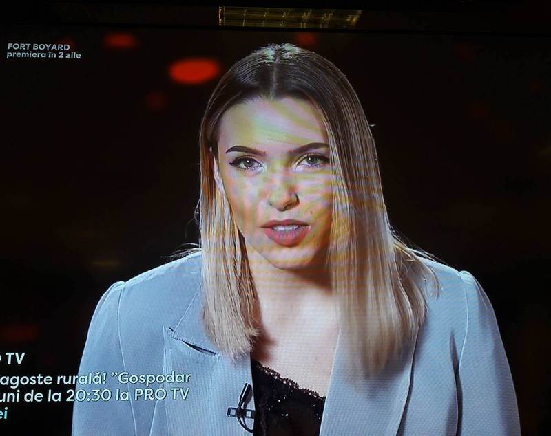 Moment emoționant la Vocea României. O concurentă și-a reîntâlnit sora plecată la muncă în Italia