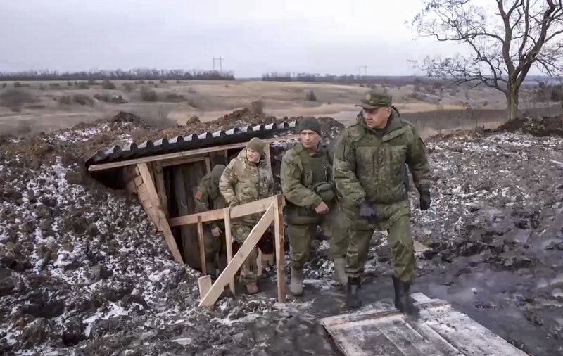 Război în Ucraina, ziua 302 | Putin susține că Rusia vrea „să pună capăt acestui război”