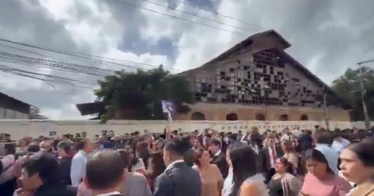 Angajați evacuați după cutremurul din Guatemala Captură X @AlternativoDig