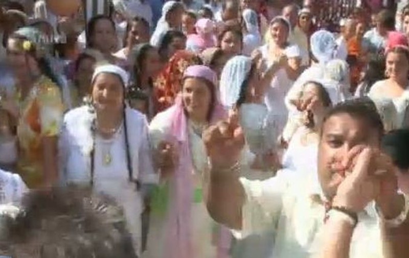 Romii au decis să RENUNŢE la o VECHE TRADIŢEI! ADIO NUNŢI ÎNTRE MINORI!