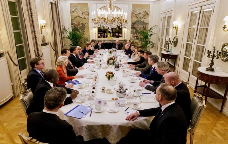 Lideri europeni, reuniți la masa lui Rutte. Iohannis, neinvitat la eveniment