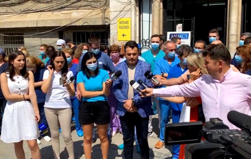 Ministrul sănătății anunță reorganizarea Institutului de Urologie şi Transplant Renal din Cluj. Angajații spitalului protestează