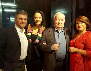 Andreea Marin, în studioul Surprize surprize, alături de Mircea Radu. Cristian Țopescu și Carmen Movileanu