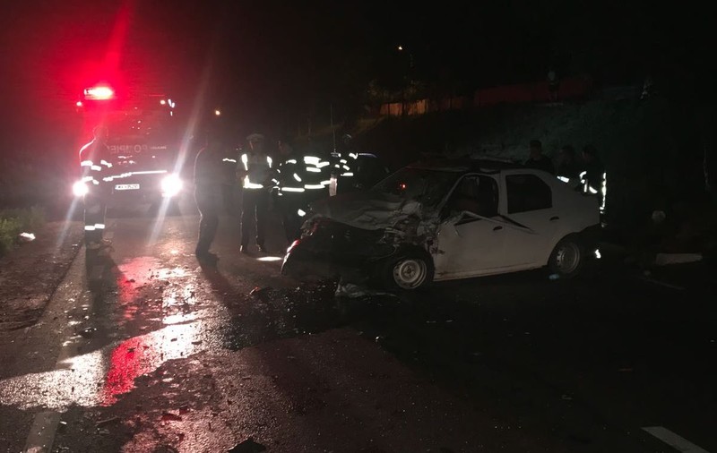 Accident grav în localitatea Muntenii de Jos din Vaslui. Şapte persoane, printre care o gravidă, la spital. A fost activat planul roşu