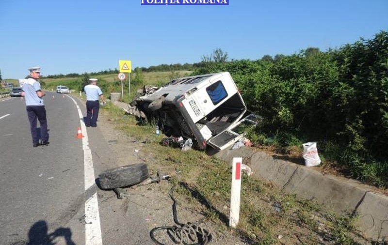 Cursele morții se grăbesc să pornească din oră în oră. Neregulile din transportul rutier de persoane