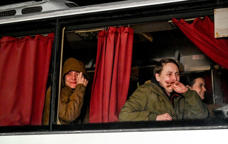 Tortura din prizonieratul rus: 39 de femei-soldat ucrainene, închise într-o cameră cu 6 paturi. „Ne puneau să mergem dezbrăcate prin fața lor”