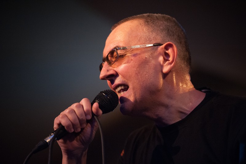 Dan Teodorescu, solistul trupei Taxi, sustine un concert alături de colegii săi de trupă la Hard Rock Cafe, București, joi 14 ianuarie 2016. STEFAN SANDU/MEDIAFAX FOTO