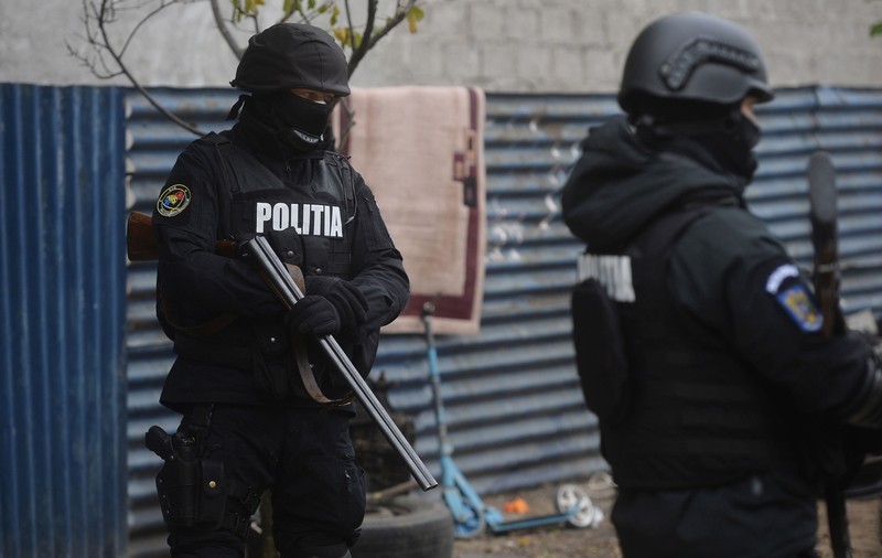 Minora răpită din Sibiu a fost găsită în Brașov. Cei patru bărbați care au răpit-o au fost reținuți