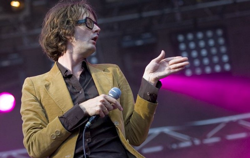 Chiloţii lui Jarvis Cocker, mai valoroşi decât ai lui Fergie