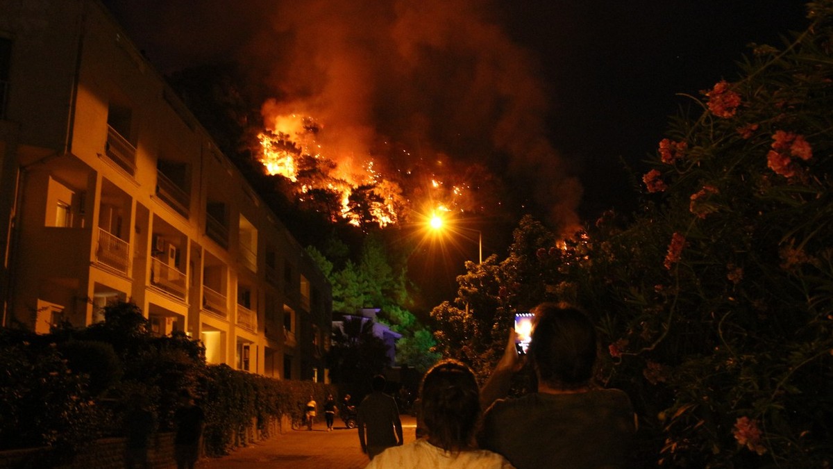 Incendii de vegetație din Marmaris amenință mai multe clădiri | Foto: Profimedia