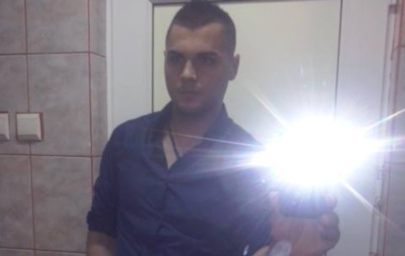 Caz dement în Buzău! ^Un polițist de la Penitenciarul Focșani l-a altoit pe Trăznea! Scandalul a pornit de la ”Molea”