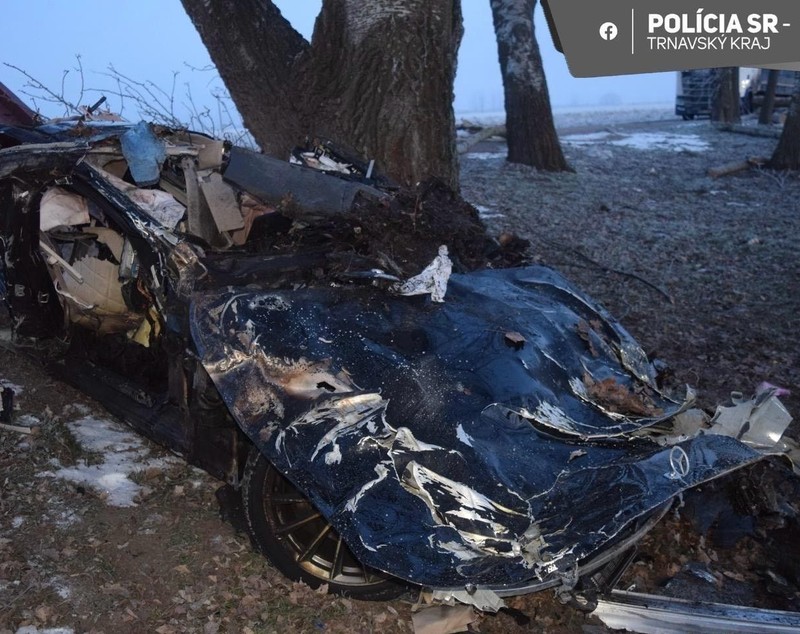 O fostă vedetă TV a murit la 31 de ani într-un accident. Mașina în care se afla s-a rupt în bucăți, apoi a luat foc