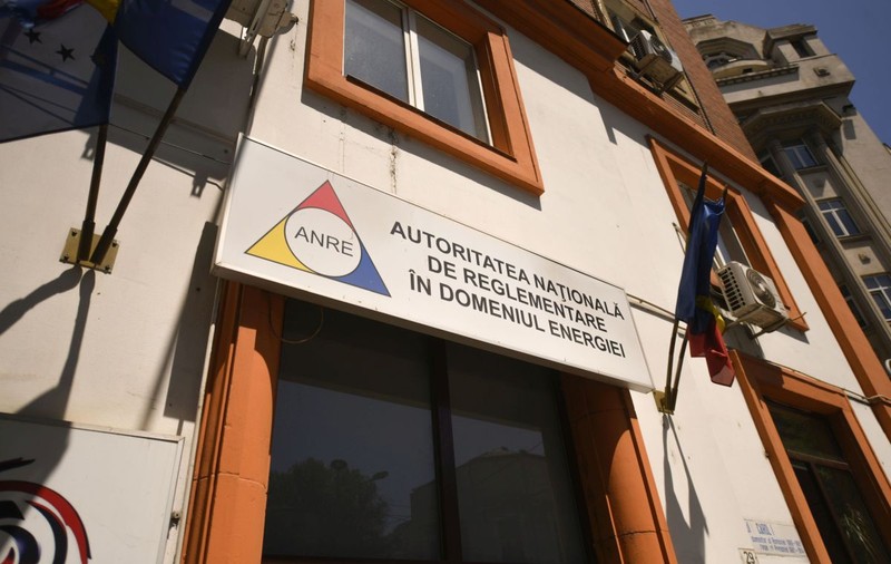 Răspunsul ANRE, după ce ministrul Energiei a cerut verificarea furnizorilor: nu e responsabilitatea noastră. Bogdan Ivan, trimis la Finanțe