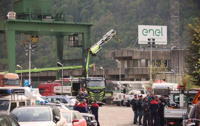 Șapte oameni au murit în explozia de la hidrocentrala Enel din Italia, inclusiv un român, arată bilanțul final