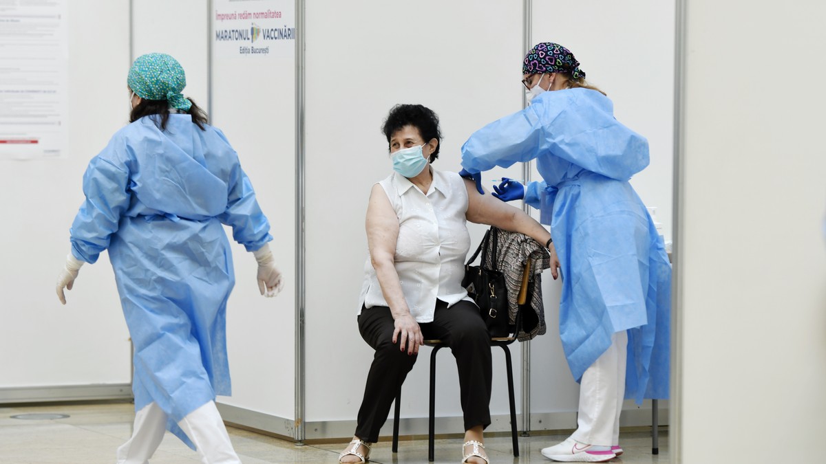 Peste 45.000 de persoane vaccinate anti-COVID-19, în ultimele 24 de ore