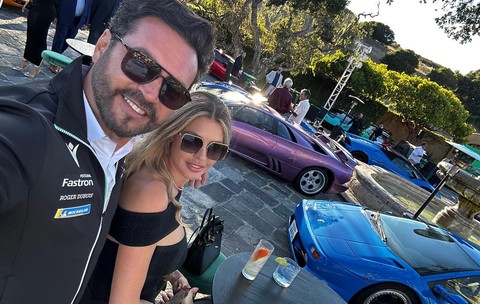 Cum arată bolidul de lux primit de Alina Vidican de la soțul ei, Claude Senhoreti. Prețul pornește de la 350.000. „La mulți ani!”