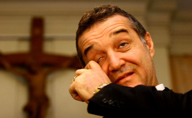 Gigi Becali a fost criticat pentru ultima mutare pe care o pregătește: ”Trebuie să fii sărit de pe fix”.